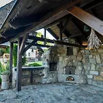 Jizerska Roubenka Apartment *