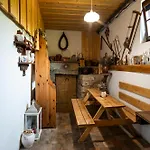 Jizerska Roubenka Апартаменты Bohdalovice