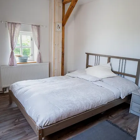 Jizerská Roubenka * Bohdalovice