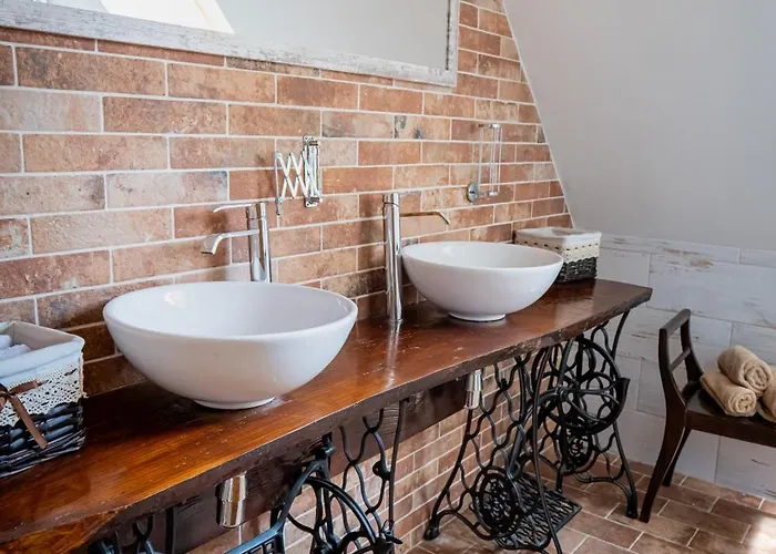 Jizerská Roubenka * Bohdalovice